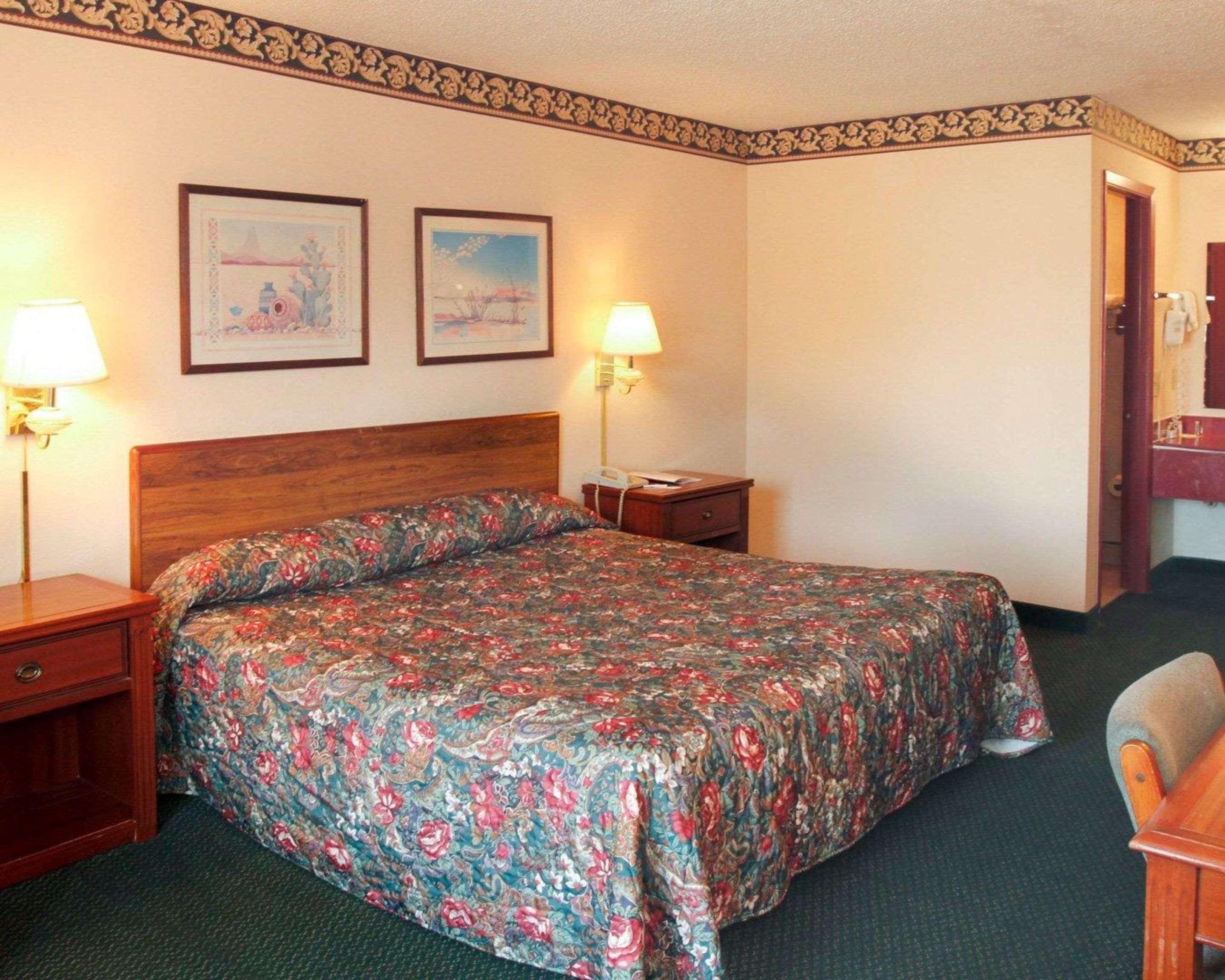 גרינווד Rodeway Inn חדר תמונה