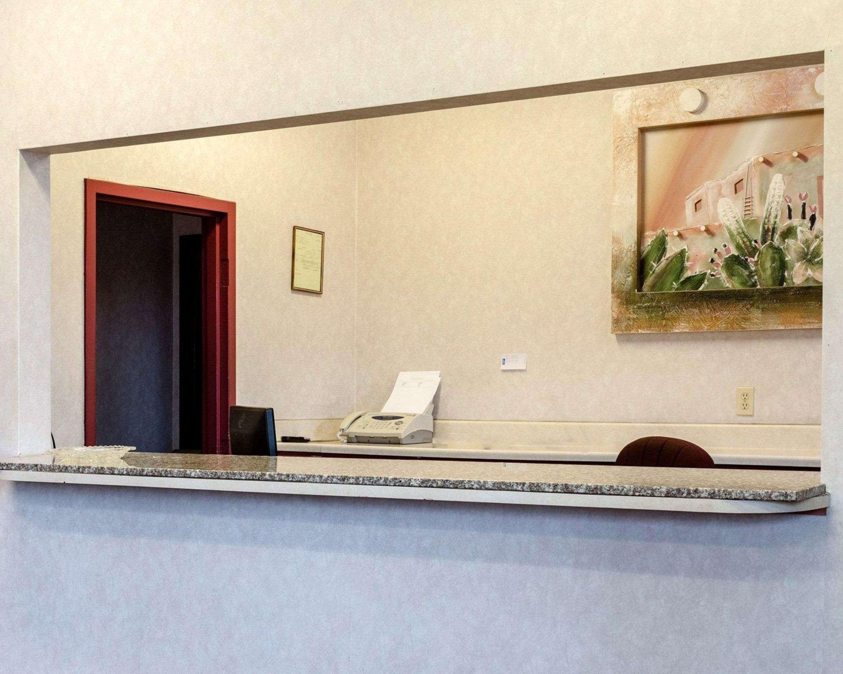 גרינווד Rodeway Inn מראה חיצוני תמונה