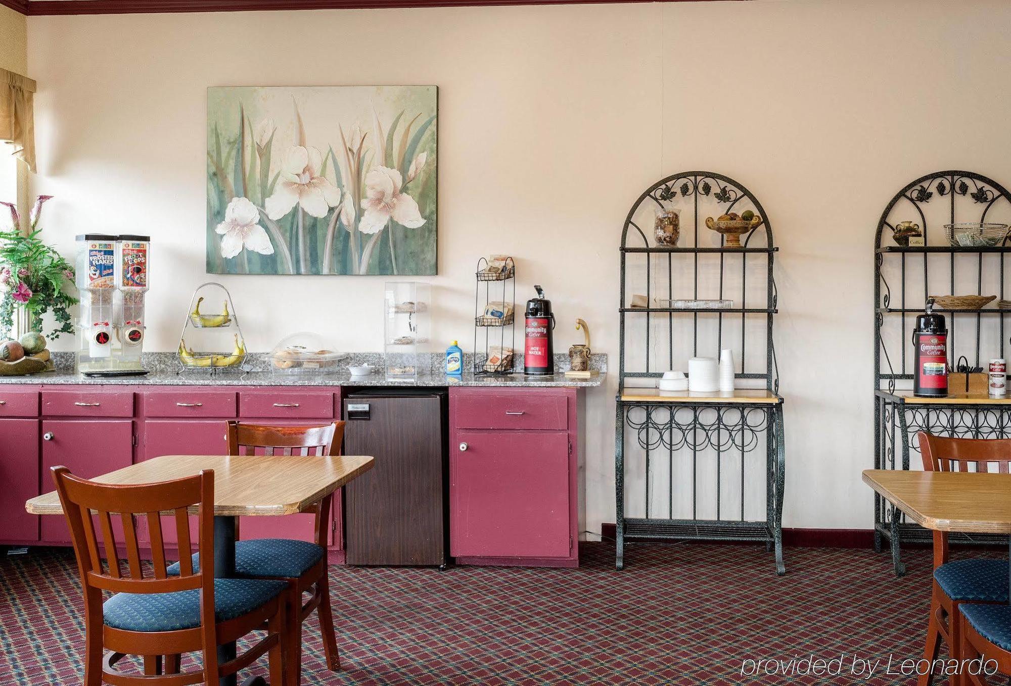 גרינווד Rodeway Inn מראה חיצוני תמונה